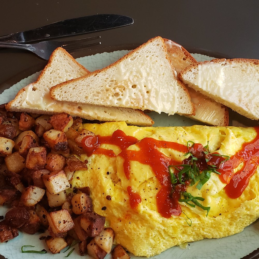 From The Hearth - Red Bluff - Fresh Vegetable Omlet with GF Toast and home fries. - Breakfast & Brunch Near Me - Red Bluff, California