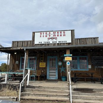 Pie Town Pie - ows the outside of a restaurant - Bakeries Near Me - Pie Town, New Mexico