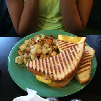 2Schae Cafe - Sandwiches Near Me - St Louis, Missouri