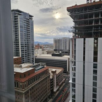 The Westin Phoenix Downtown - 18th floor - Hotels Near Me - Phoenix, Arizona