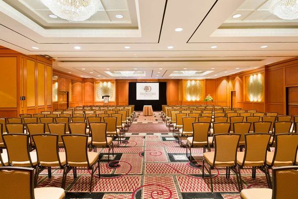 DoubleTree by Hilton Hotel Toronto Downtown by null