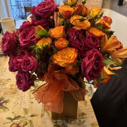 Ana's Florist & Gifts