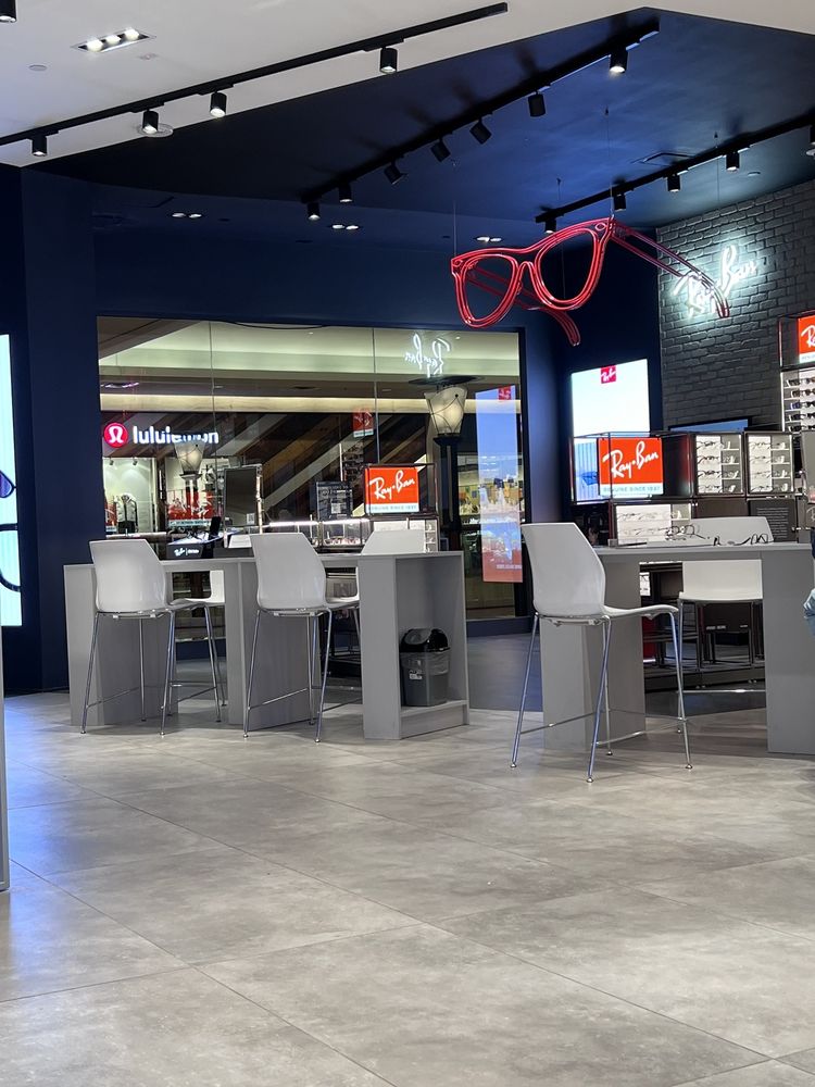 LENSCRAFTERS Updated August 2024 21 Photos & 52 Reviews 2330