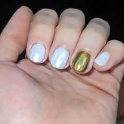 Hairs Where its At - Pearlescent nail powder with gel coating