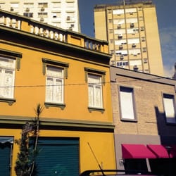 Mercado Negro Antiguidades - Mercado Negro Antiguidades e os prédios vizinhos são um charme só!