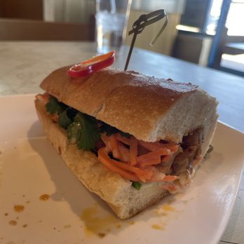 Dibe Kitchen - Grill Grilled Chicken Sandwich (Bnh M G Nng) - Sandwiches Near Me - Derby, Connecticut