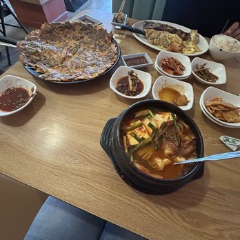Cham Cham Korean BBQ - Kimchee pancake, kimchee stew, 2 choice plate with Kalbi and meat Jun, and banchan. - Korean Near Me - Hilo, Hawaii