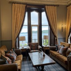 Oban Bay Hotel & Spa - Multiple seating areas