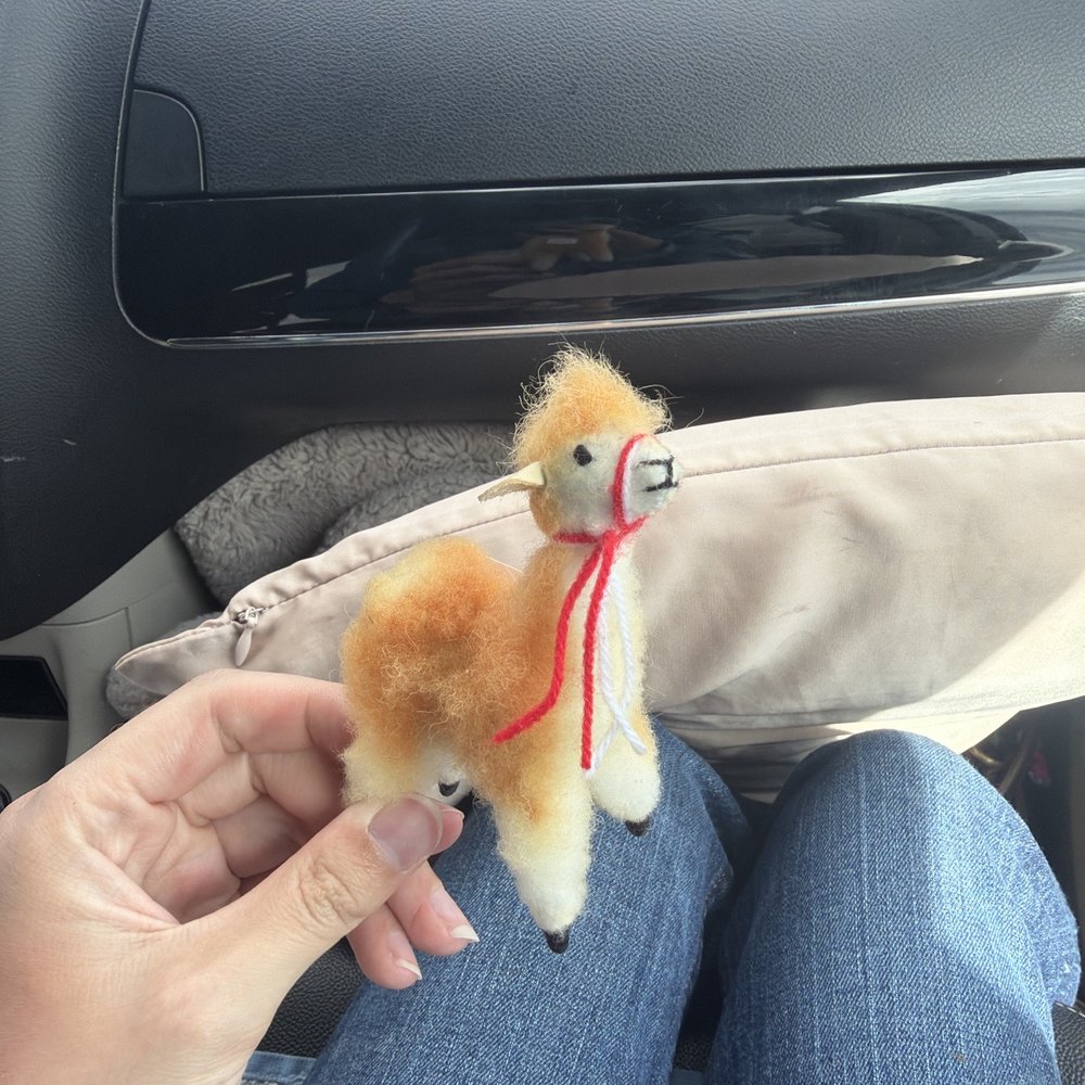 Alpaca figure