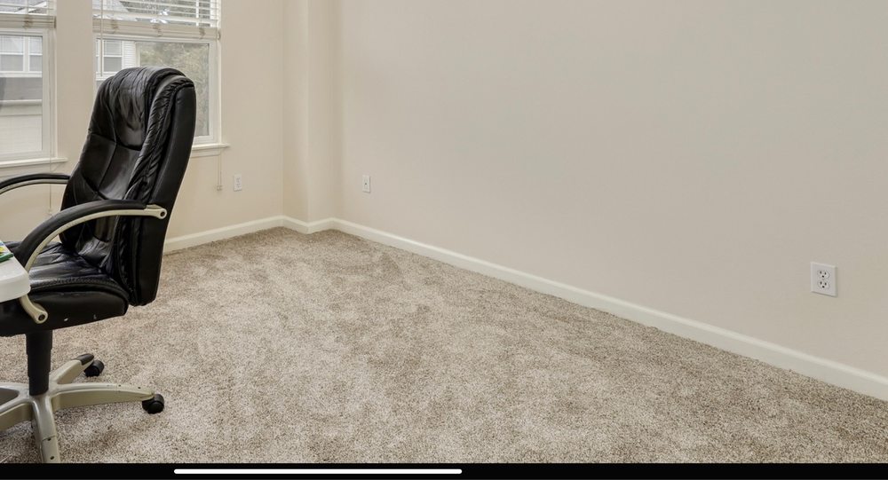 CARPET LIQUIDATORS 12 Photos & 28 Reviews 725 SE Everett Mall Way