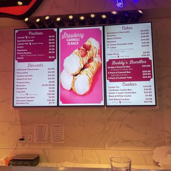Carlo's Bake Shop - Patisserie/Cake Shop Near Me - New York, New York