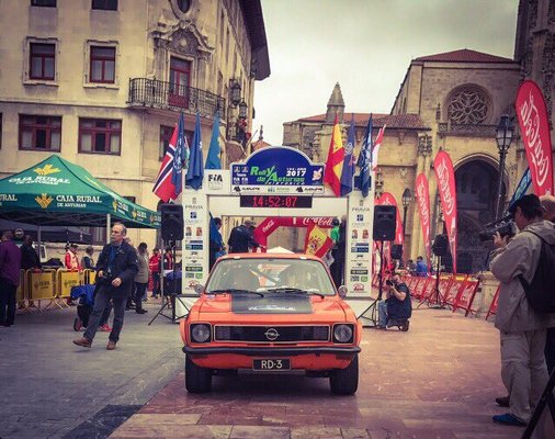 Cathedral of San Salvador by null