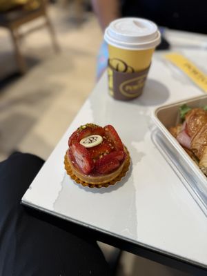 Porto's Bakery and Cafe by null