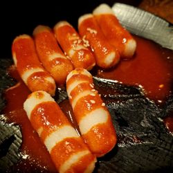 The Cast Iron Pot Signature - Ricae Cake