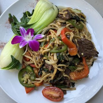 Mr East Kitchen - Drunken Noodle - Breakfast & Brunch Near Me - San Francisco, California