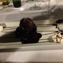 Golf Maiores - Brownie with vanilla ice cream