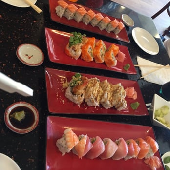 Sushiholic - Sushi Bars Near Me - San Antonio, Texas