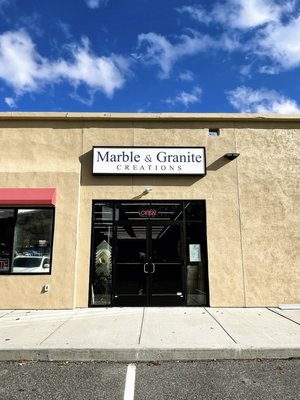 Marble & Granite Creations Logo
