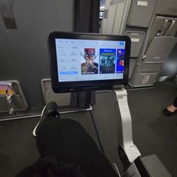 British Airways - Pull-out monitor