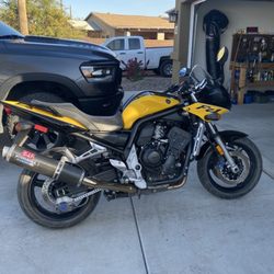 Win Cycle - Yamaha FZ1 2003