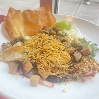 E-Jae Pak Mor - Ba Mee Hang - Thai Near Me - Seattle, Washington