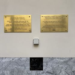 Hotel Bristol, a Luxury Collection Hotel, Warsaw - Commemorative plaques.