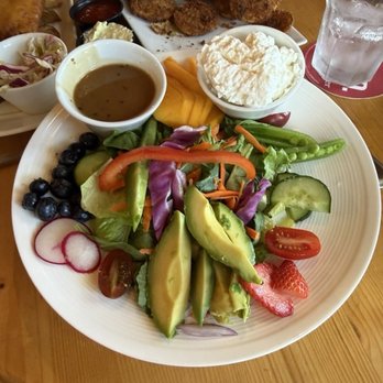 Onions Pub & Restaurant - My partner's substantial/fresh salad. - American Near Me - Tilton, New Hampshire Onions Pub & Restaurant - My partner's substantial/fresh salad. - American Near Me - Tilton, New Hampshire
