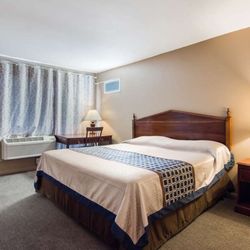 Knights Inn Amsterdam - Two Double Beds