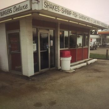 Ray's Drive-In - New American Near Me - Grand Haven, Michigan