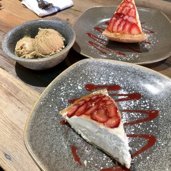 Moku Kitchen - Cocktail Bars Near Me - Honolulu, Hawaii