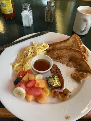 Julio's Cafe by null