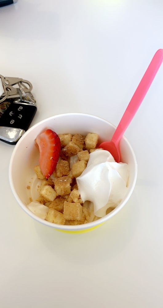 Food from Lulu's Frozen Yogurt