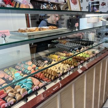 Macaron Cafe - Cafes Near Me - New York, New York