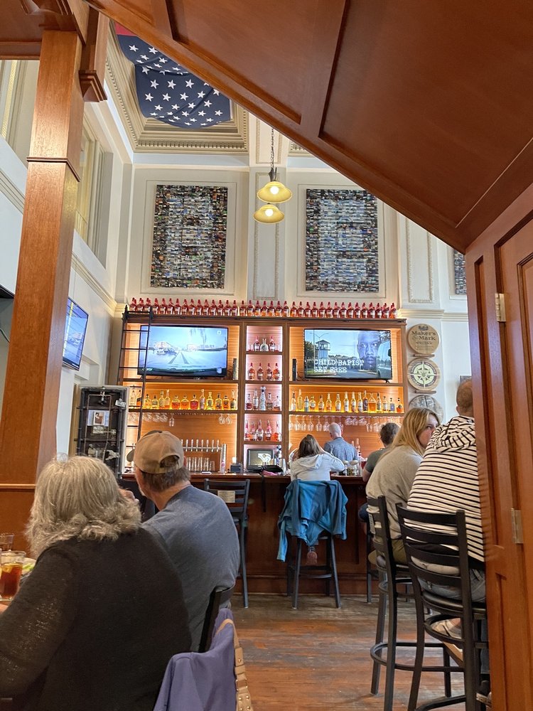 Poppy’s Bites & Barrels