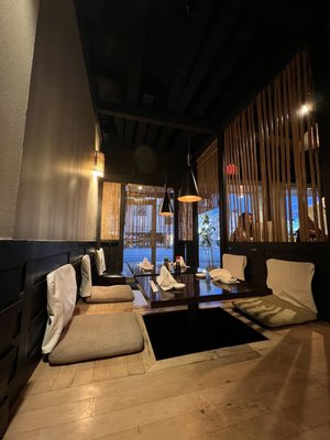 Toni's Sushi Bar by null