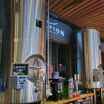 Elation Brewing - Bar taps right from the brewery tanks - Pizza Near Me - Norfolk, Virginia Elation Brewing - Bar taps right from the brewery tanks - Pizza Near Me - Norfolk, Virginia