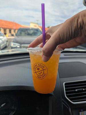 The Coffee Bean & Tea Leaf by null