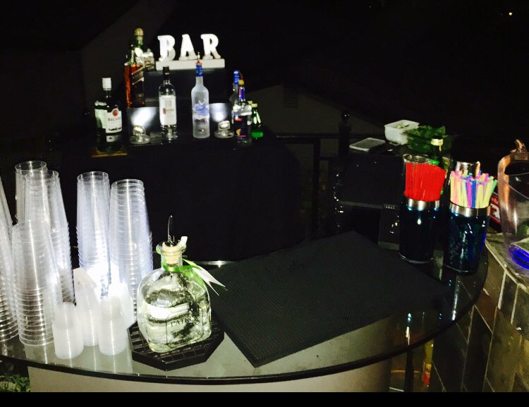 THE TOP SHELF BARTENDER Updated May 2024 Calabasas, California