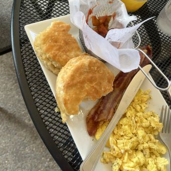 Staks Kitchen - Germantown - broke biscuit apart, cold and bottom soaked in grease, bacon cold, eggs at best lukewarm.. - Breakfast & Brunch Near Me - Germantown, Tennessee Staks Kitchen - Germantown - broke biscuit apart, cold and bottom soaked in grease, bacon cold, eggs at best lukewarm.. - Breakfast & Brunch Near Me - Germantown, Tennessee