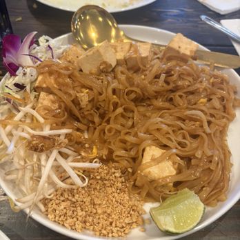 Yada Thai Cuisine - Pad Thai - Thai Near Me - Fair Oaks, California Yada Thai Cuisine - Pad Thai - Thai Near Me - Fair Oaks, California