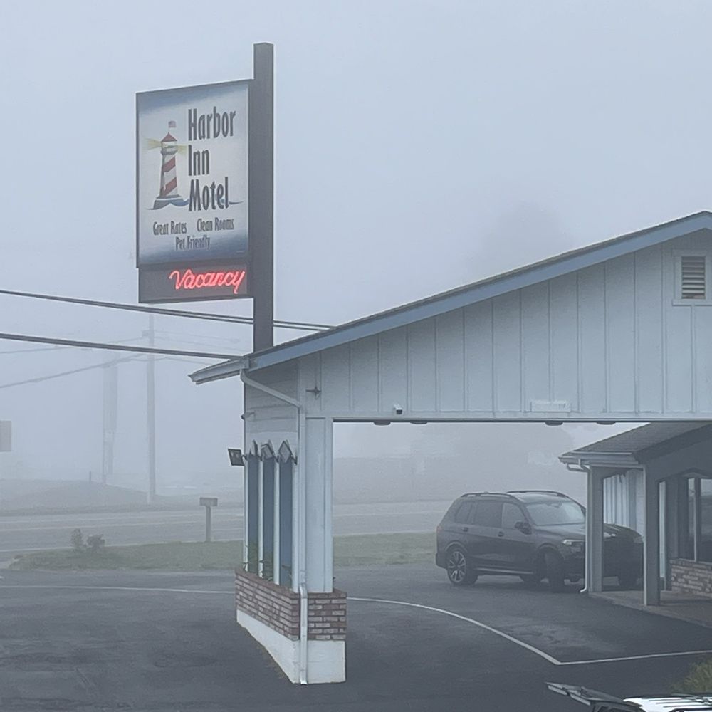 Harbor Inn - View from balcony of highway with marine layer. - Hotels Near Me - Brookings, Oregon Harbor Inn - View from balcony of highway with marine layer. - Hotels Near Me - Brookings, Oregon