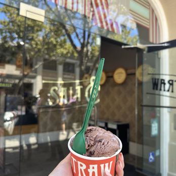 Salt & Straw - Desserts Near Me - Palo Alto, California Salt & Straw - Desserts Near Me - Palo Alto, California