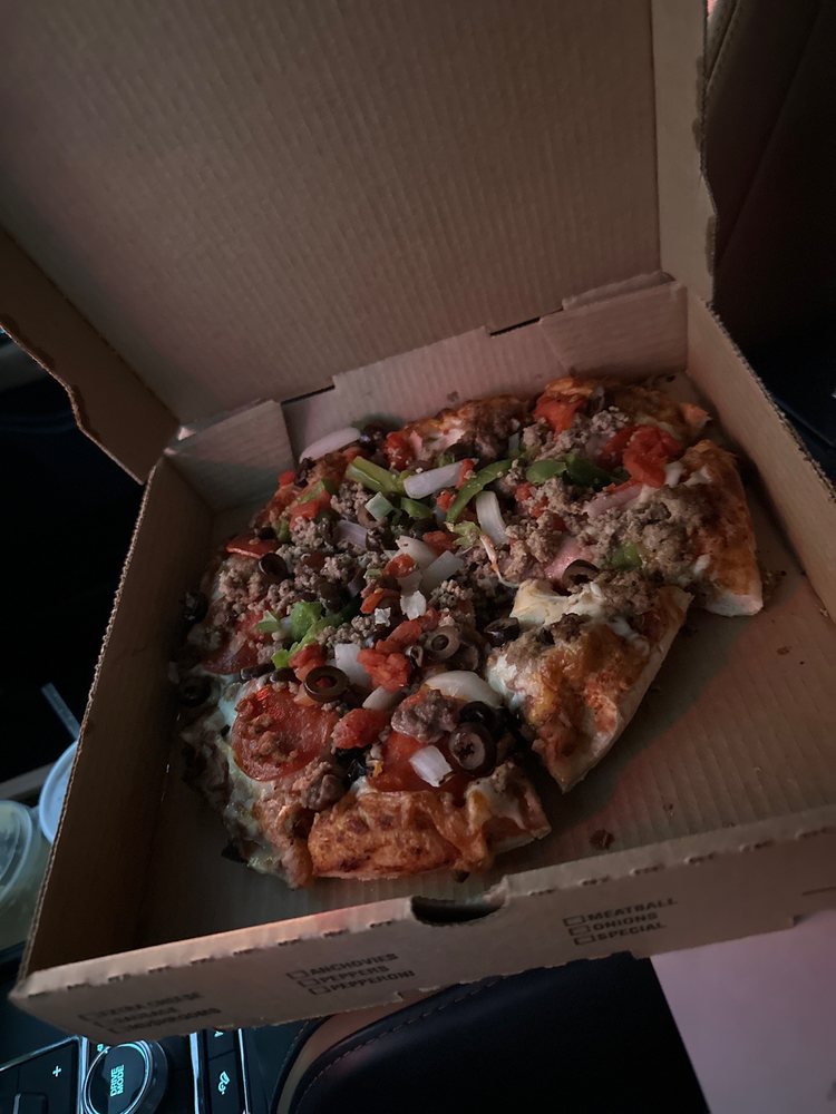 FUN HOUSE PIZZA 28 Photos & 53 Reviews 405 NW Blue Pkwy, Lee's