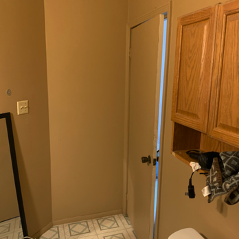 Ace Handyman Services South Pittsburgh - Before photo of door - Handyman Near Me Ace Handyman Services South Pittsburgh - Before photo of door - Handyman Near Me
