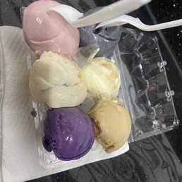 Vanilla, banana cream pudding, ginger snap, lavender milk tea, honey cornbread, ube