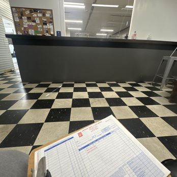 Hayward Smog - Waiting area in the Lobby - Smog Check Stations Near Me - Hayward, California