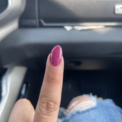 Pacfe Nails & Spa - Crooked left pointer