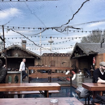 Dock 12 - Beer Garden Near Me - Hamburg, HH Dock 12 - Beer Garden Near Me - Hamburg, HH