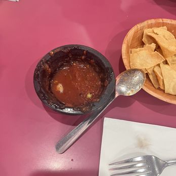 Celia's Restaurant - a bowl of chili and a bowl of tortillas - Mexican Near Me - El Centro, California Celia's Restaurant - a bowl of chili and a bowl of tortillas - Mexican Near Me - El Centro, California