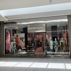Marciano - Outside view